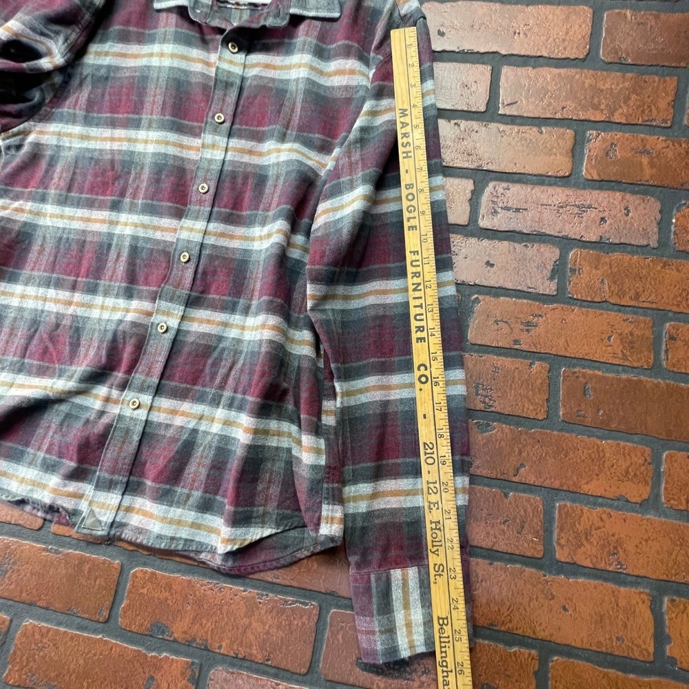 UNTUCKit Men's L Red Green Plaid Flannel Button Down Untucked Shirt - Picture 5 of 9